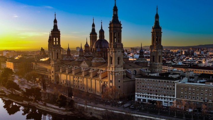 Descubriendo Aragón: Guía de viaje y alojamiento en Zaragoza